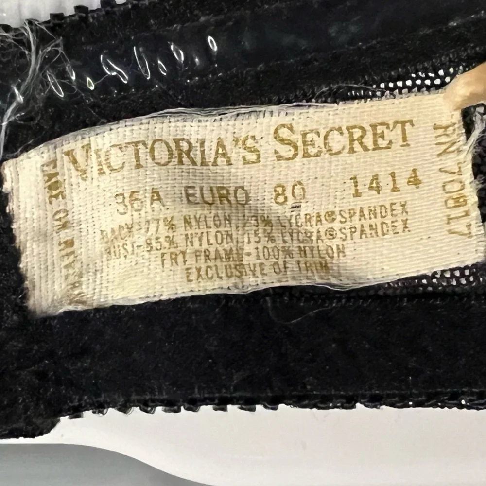 Vintage Victoria's Secret Lace Strapless Bra Size 36A
